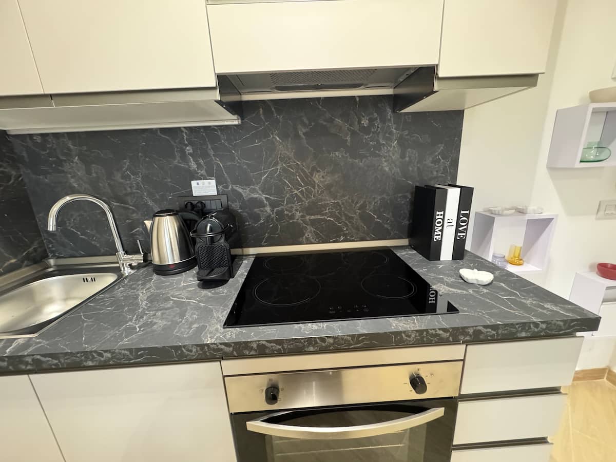 Soggiorno e cucina di Dimora Eleonora